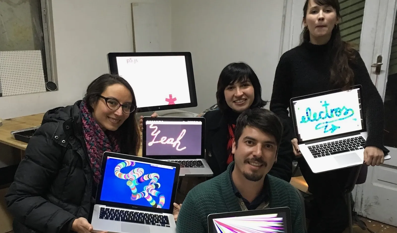 p5.js workshop in Chile led by Aarón Montoya-Moraga, participants showing their project. 